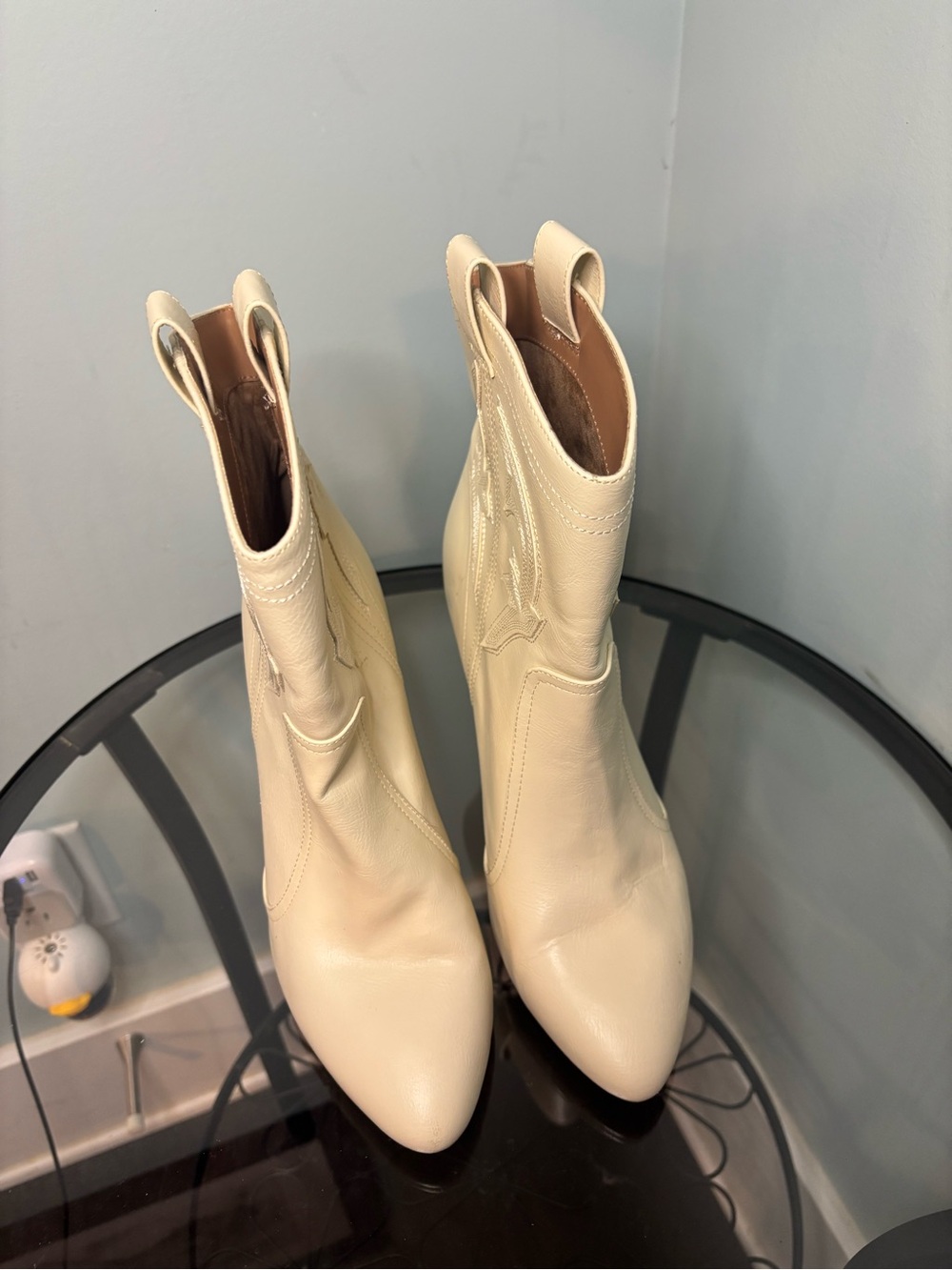 BCBGeneration Western Cowboy Boots Ivory Cream Pointed Toe High Heel
